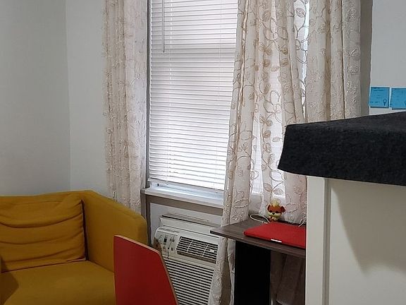 4th image of 32-23 42nd St #2R