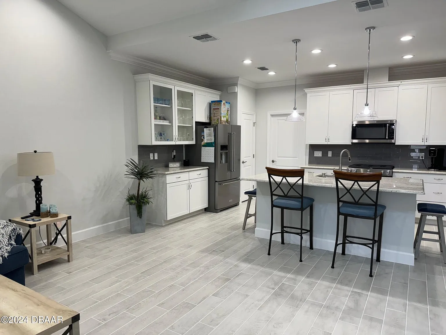 2 bed, 2.0 bath, 1308 sqft, $3,300 — Photo 4
