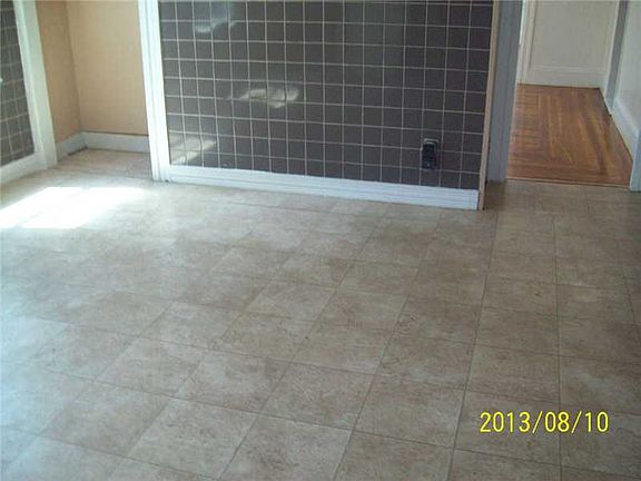 4th image of 64 Laurel Hill Ave