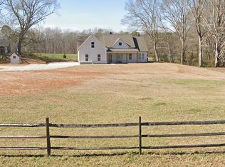 1670 B Whitfield Rd, Jefferson, GA 30549