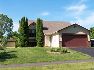 836 Northview Park Rd, Eagan, MN 55123