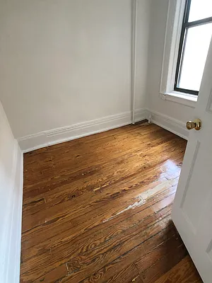 Rented by City Connections Realty | media 20