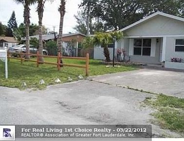 2nd image of 2716 SW 47th St