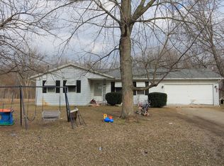 1616 N Fox Farm Rd, Warsaw, IN 46580