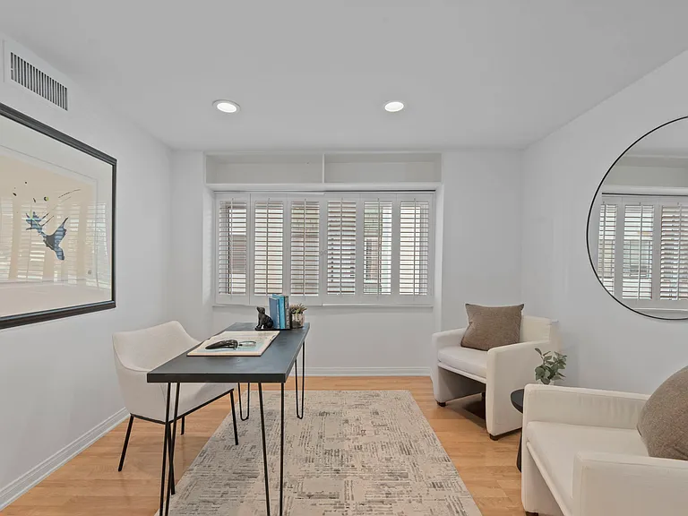 9501 W Olympic Blvd — Photo 23