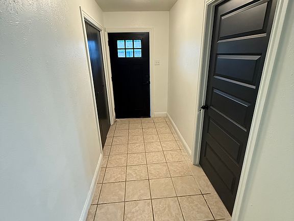 5th image of 508 Southlake Dr