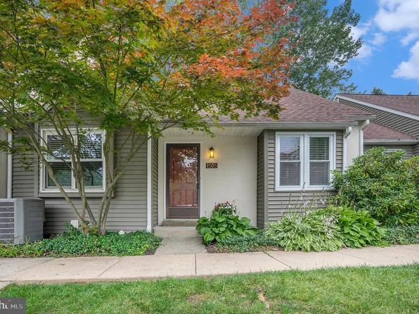 1505 Saint Johnsbury Ct, Chester Springs, PA 19425