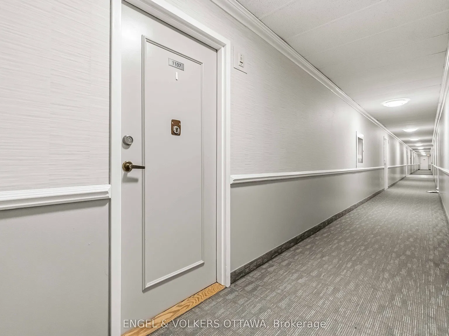 2 bed, $2,400 — Photo 3