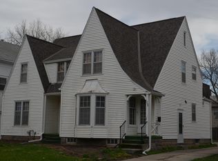 1737 A St, Lincoln, NE 68502