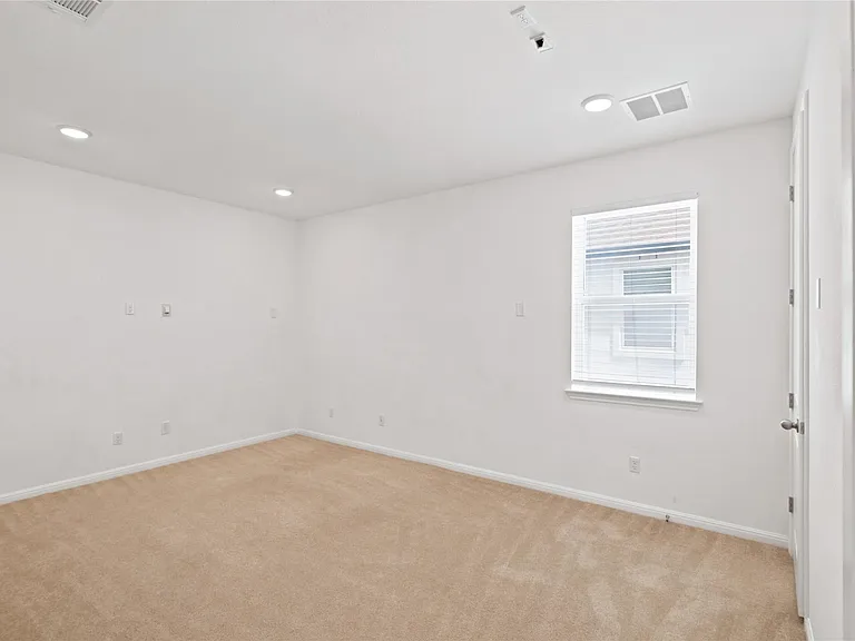 1108 Trevi Fontana Dr — Photo 29