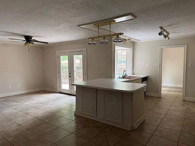 106 Kempsey Ct — Photo 5