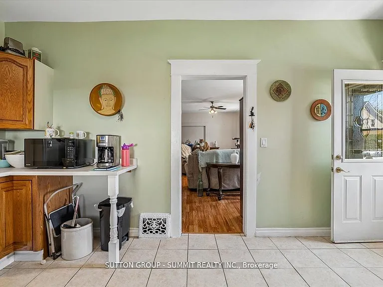 155 1/2 Lake St #MAIN — Photo 23