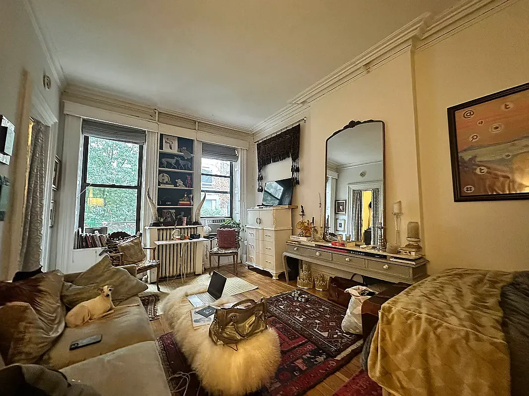 144 West 16th Street — Photo 1