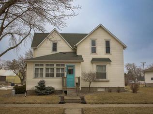 502 Main St NE, Mapleton, MN 56065