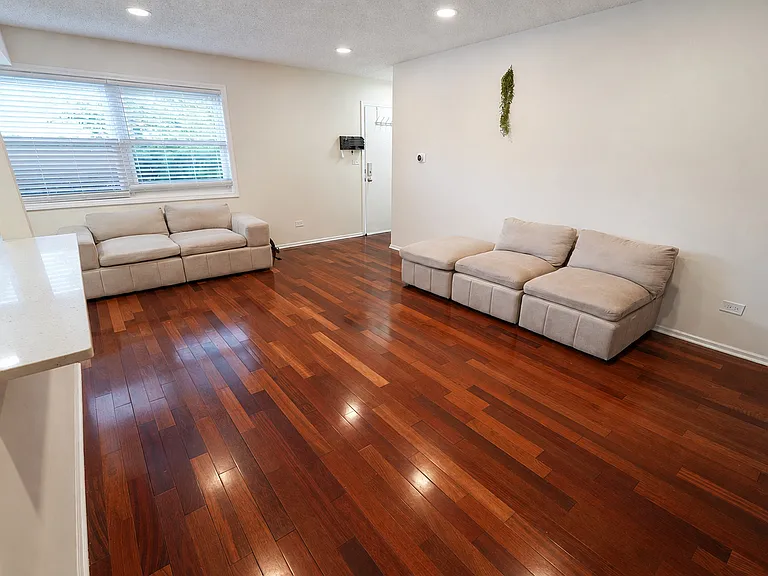 1204 Inverrary Ln #- — Photo 4