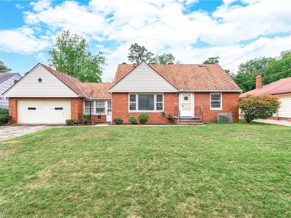 7412 Craigmere Dr, Middleburg Heights, OH 44130