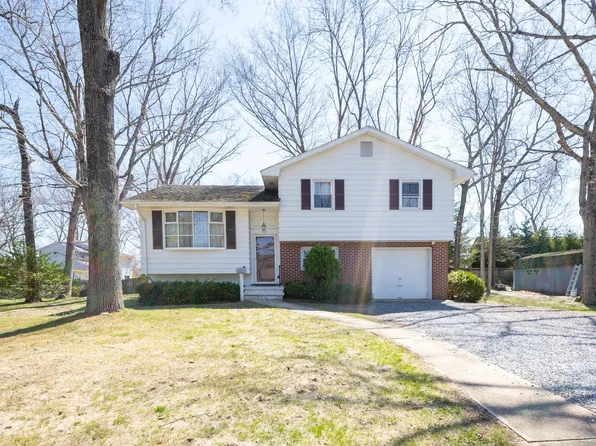 948 Adams Ave, Mays Landing, NJ 08330