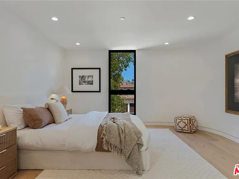 4939 Petit Ave — Photo 37