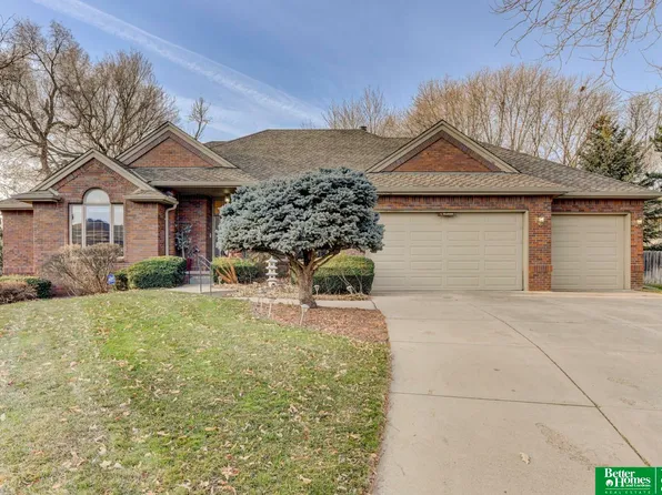 1502 N 129th Avenue Cir, Omaha, NE 68154