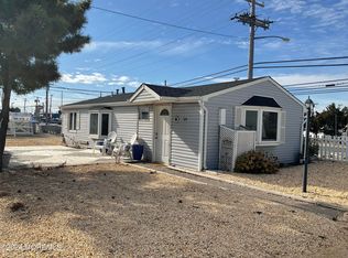39 E Amberjack Way, Lavallette, NJ 08735
