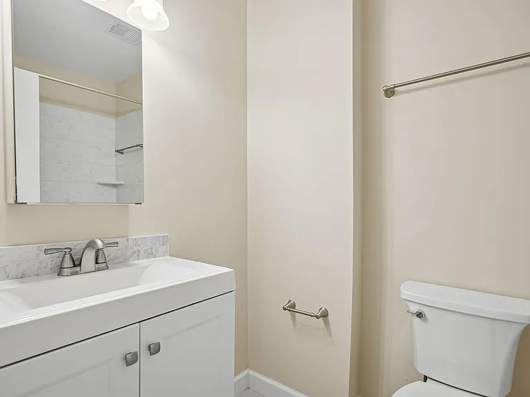 1510 Chatham Colony Ct — Photo 15