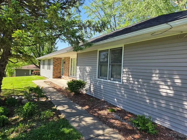 101 Lakeview Dr, Glasgow, MO 65254
