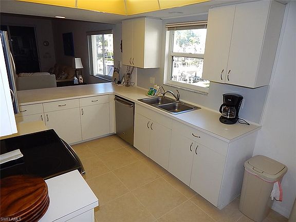 5th image of 4351 Bay Beach Ln APT 134