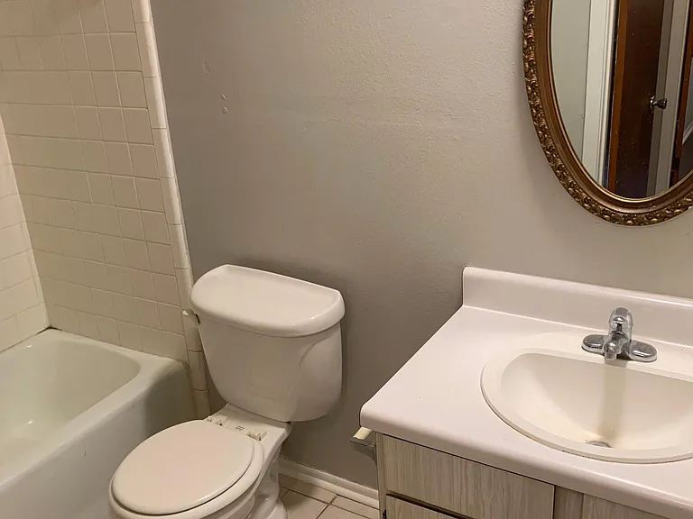 5633 Truman St — Photo 3