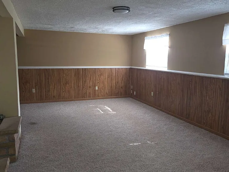 212 Sandstone Dr — Photo 13