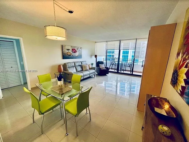 3505 S Ocean Dr #911 — Photo 5