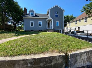 32 Knighton St, Manchester, CT 06040