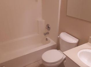 7611 Amazon Dr #3, Huntington Beach, CA 92647