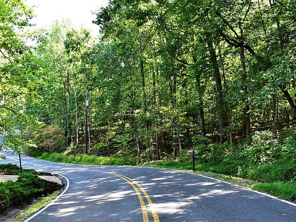 3rd image of 259 Lakewood Dr Lot 196