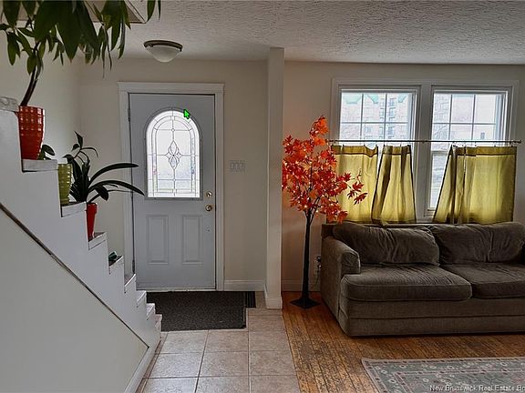 4th image of 230 Woodstock Rd