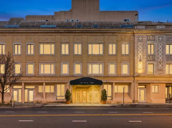 6337 Roosevelt Rd APT 114, Berwyn, IL 60402