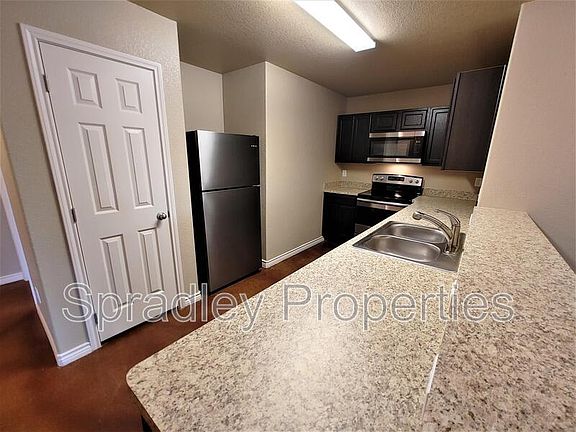 3rd image of 628 Laila Ln