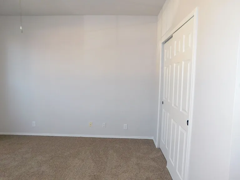 9231 Foxgrove Way — Photo 15