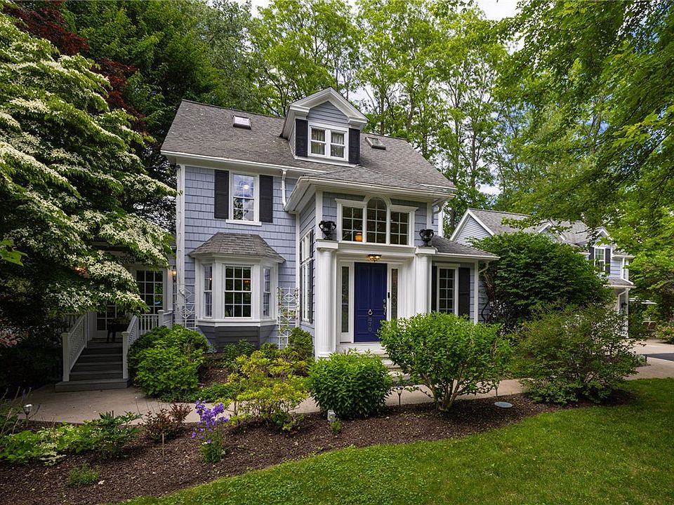 1st image of 870 Maple Dr