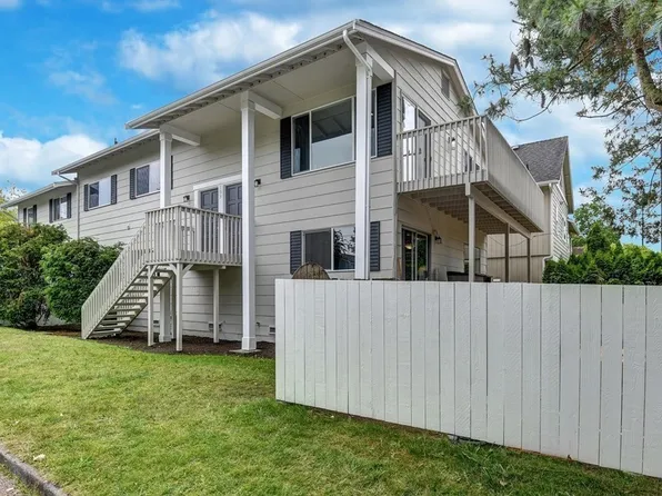107 N 90th St, Seattle, WA 98103