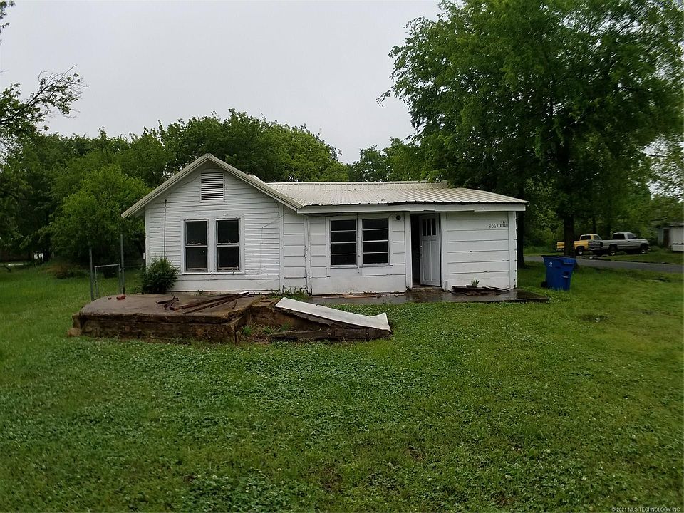 1st image of 306 E Virgil Ave