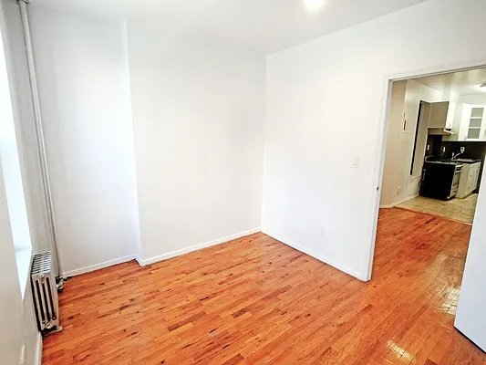 Rented by Compass | media 22