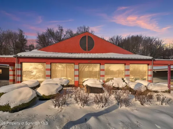 381 N 9th Ave, Scranton, PA 18504