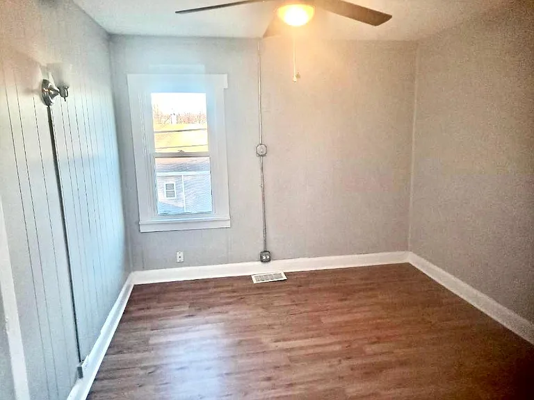 301 S Ottawa St #2W — Photo 6