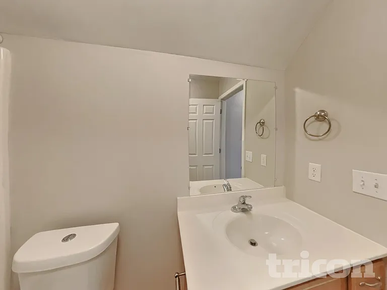 217 Titans Cir — Photo 14