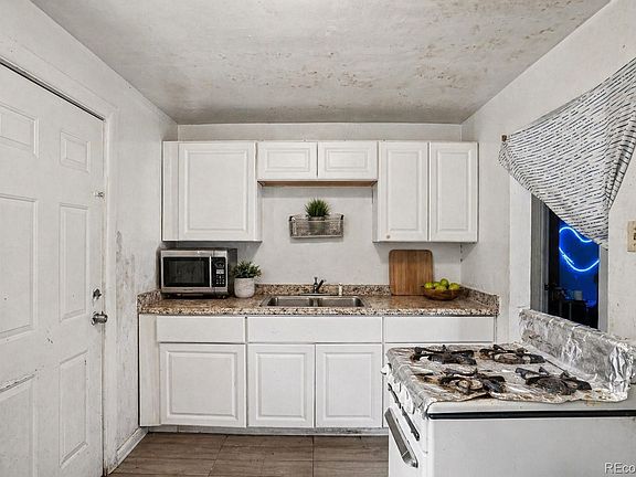 3rd image of 1455 Lima Street