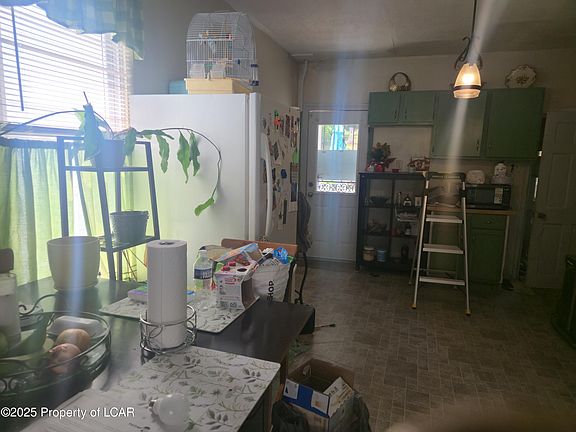 2nd image of 271 Hazle St