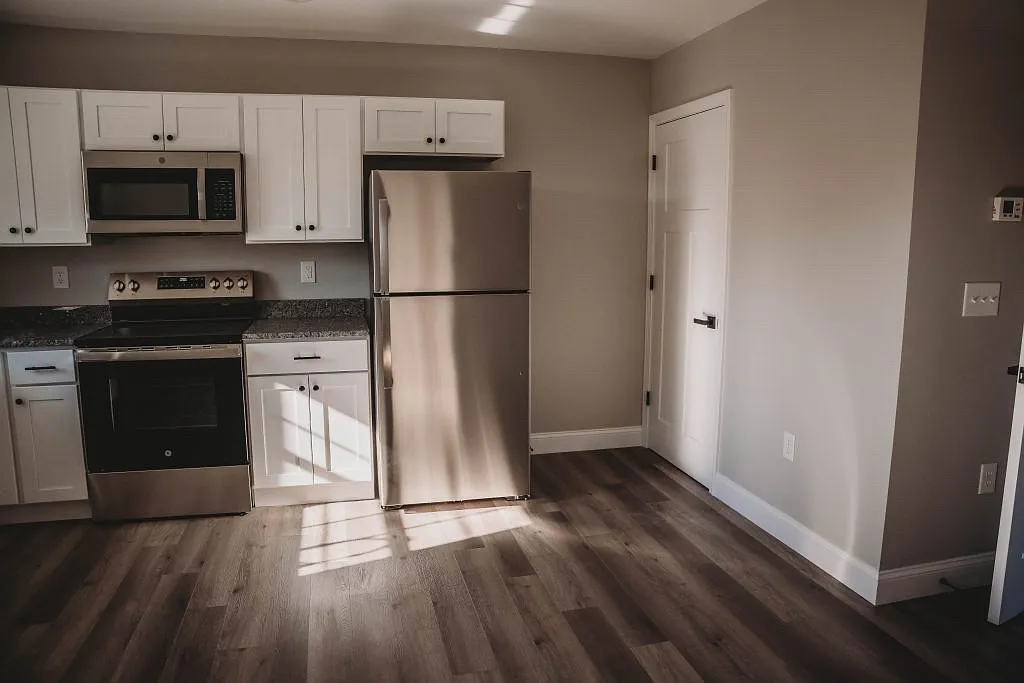 67 & B Pembroke Dr — Photo 3