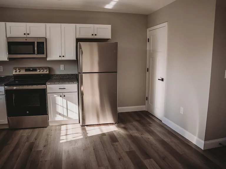 67 & B Pembroke Dr #15-1 — Photo 3