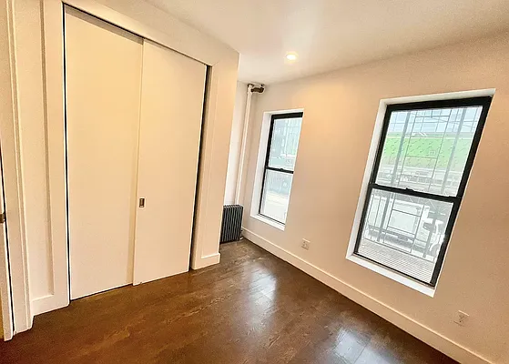 Rented by VRE | media 8