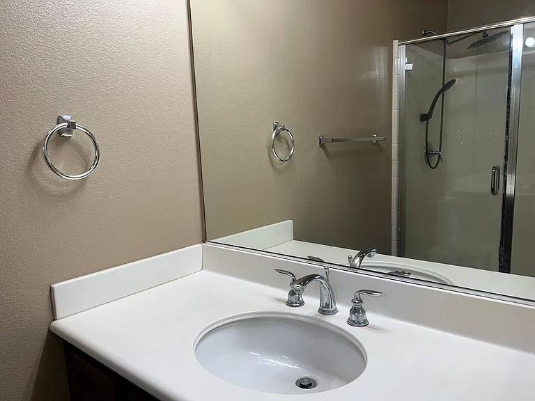 15861 Topiary Ln — Photo 13
